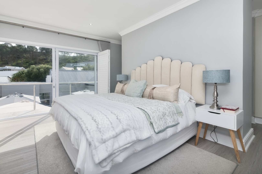 4 Bedroom Property for Sale in Hemel en Aarde Estate Western Cape